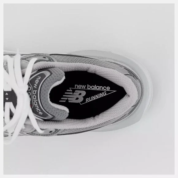 New Balance® (Men's 13 D) 990v6 Made In USA Running Shoes in Grey - $200